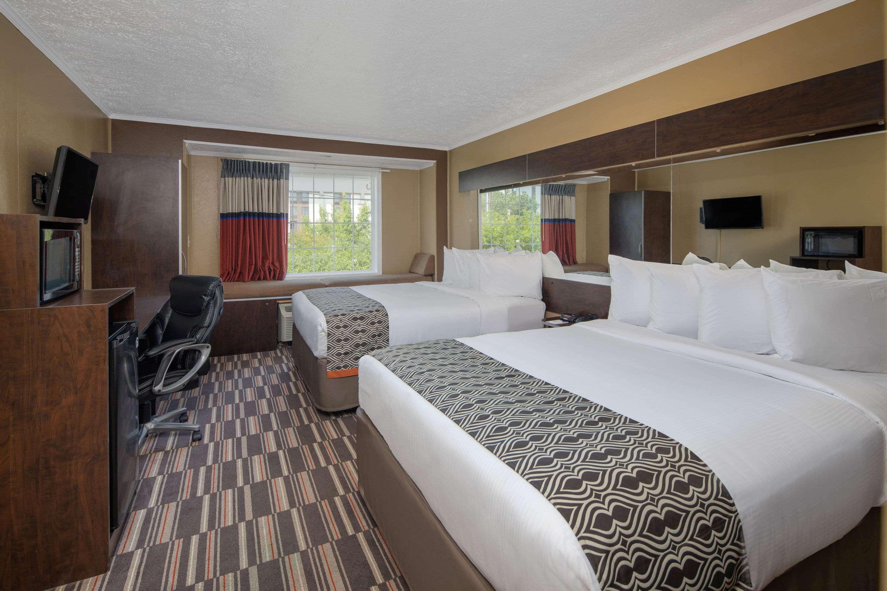 Microtel Inn & Suites By Wyndham Columbia Fort Jackson N Extérieur photo