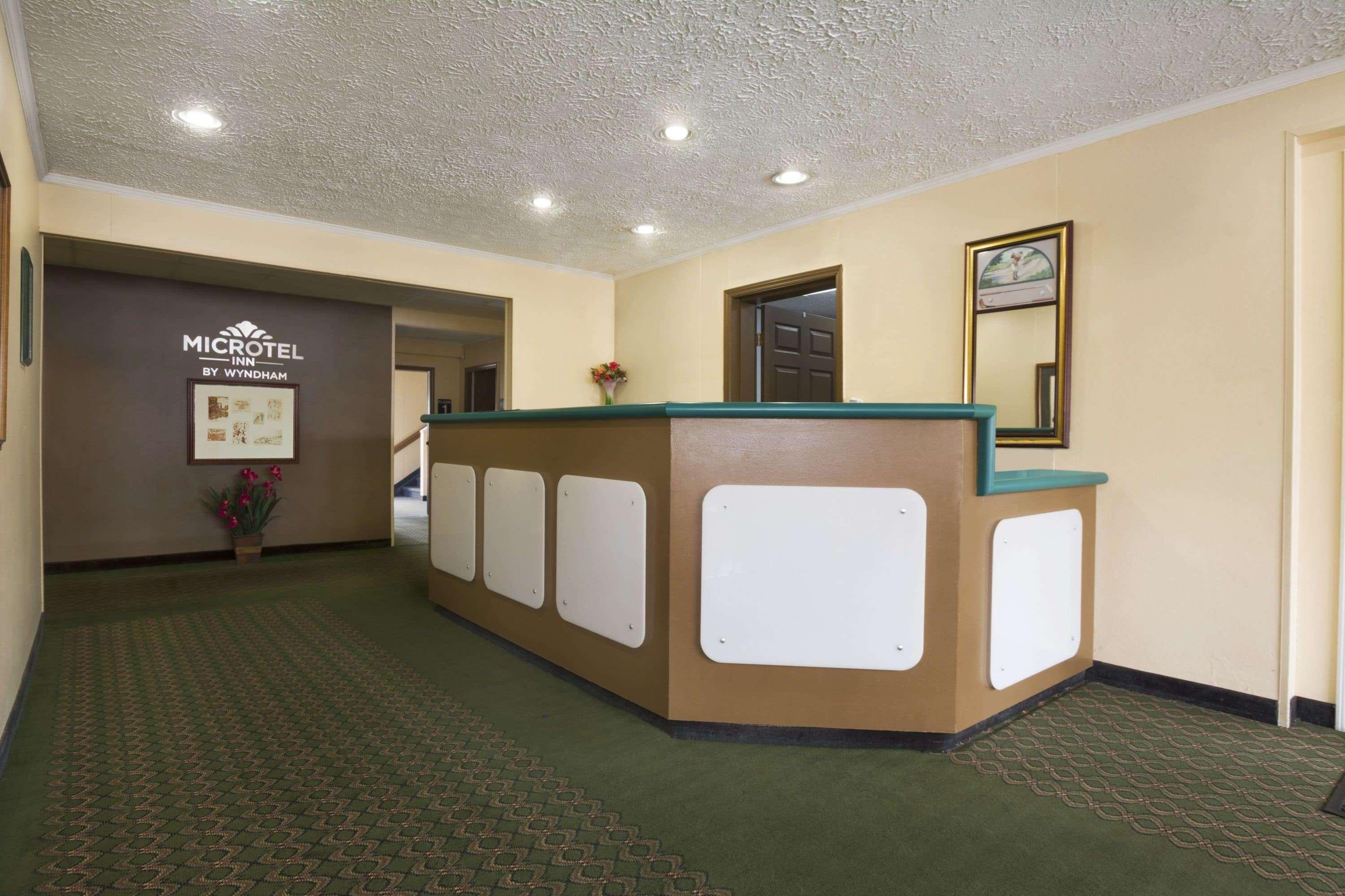 Microtel Inn & Suites By Wyndham Columbia Fort Jackson N Extérieur photo